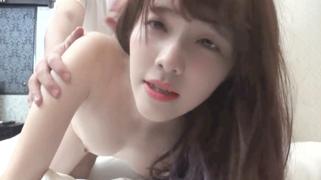 【女神亲密】日本业余援交气质靓妹