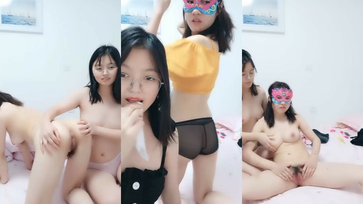 幸福老哥双飞童颜身材00后嫩妹长相清纯诱人粉穴，双女互摸掰穴震动棒摩擦特写后入抽插猛操