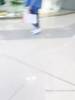 金导AV大制作，什么国行桃谷里绘香？野外商城WC亲密户外车震主题企划，老金现在有钱开四个轮子了