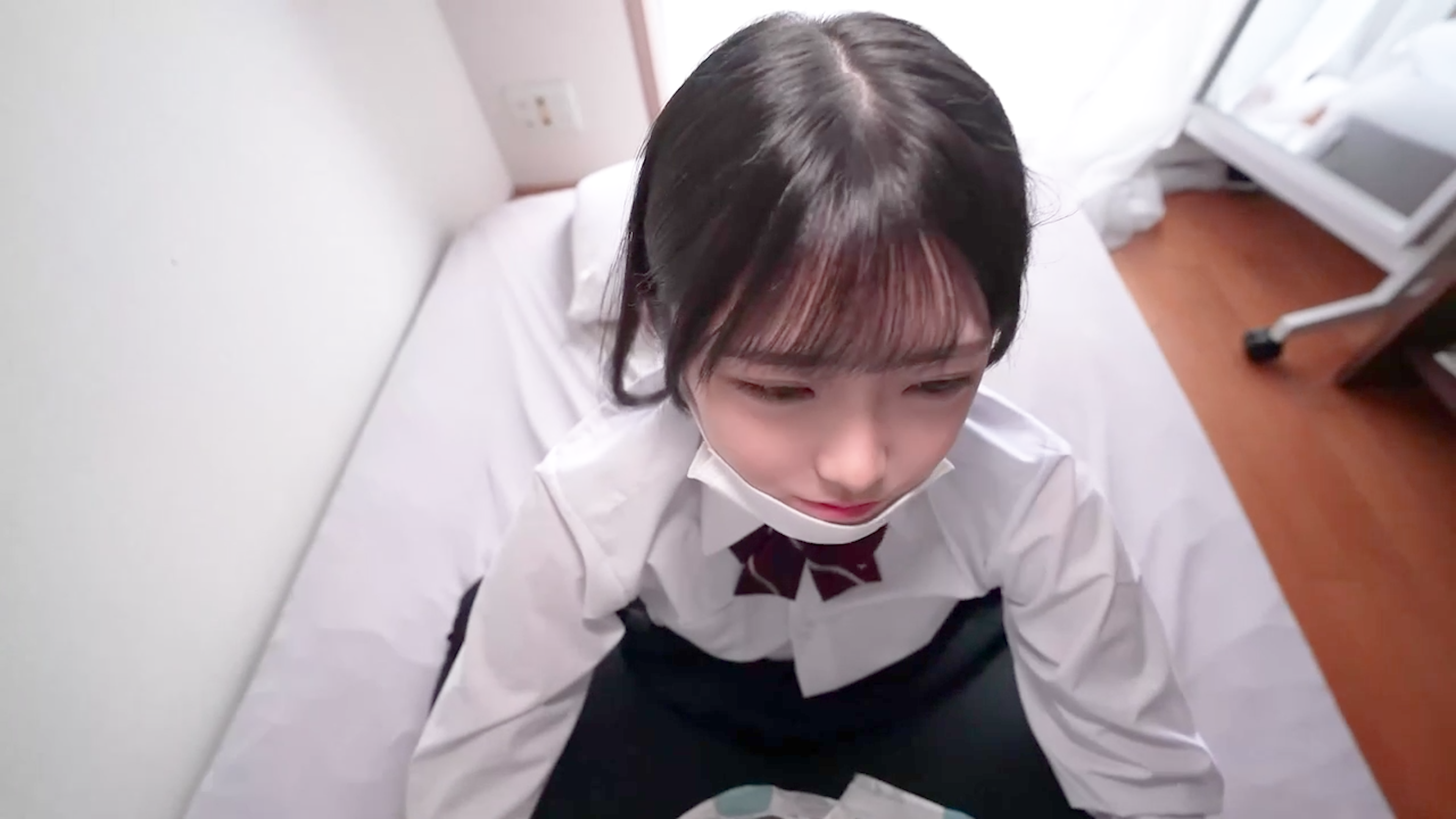 【有码】FC2-3430809 200●年生まれ本物1○才あやちゃん、学校帰りのツンデレ美小女に無許可亲密し。※所持で起