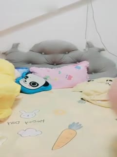 颜值不错妹子和男友双人亲密 后入特写上位骑乘大力猛操呻吟娇喘非常诱人