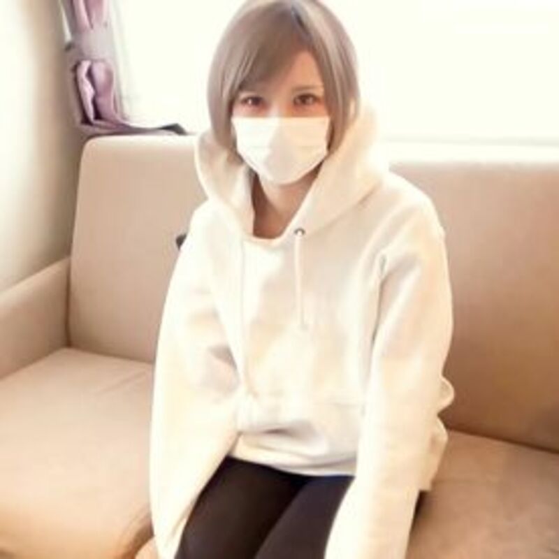 FC精品精选PPV_亲密しハメ撮り臨時ボーナスの為に晒しますウチの成績の悪い若い女性新人です