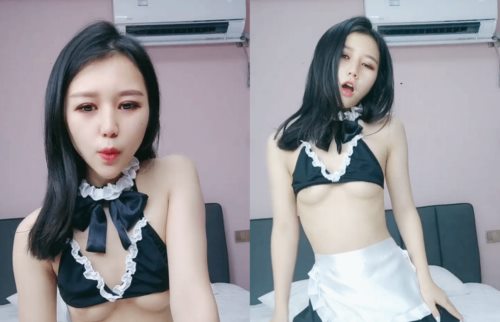 顶级颜值极品小妞女仆装亲密，特写舔弄大屌口活很棒，撩起内衣露奶子，主动上位骑坐，大屌爆插粉b