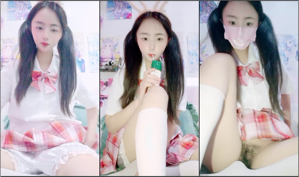 新来的兔女郎小妹粘人小鬼精彩小秀,在狼友的主题企划下漏出骚奶子展示逼逼,撅着屁股掰开骚穴给狼友看淫水不少