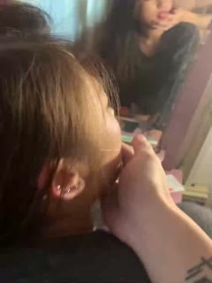 夜店认识的女孩太骚了 非要对着镜子亲密 我都害羞了