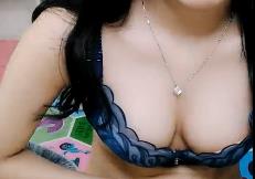 白皙大耳环美乳妹子道具私密_脱光光振动棒抽插颜值不错毛毛较多_很是诱惑不要错过
