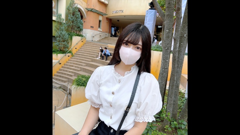 FC精品精选PPV_初撮影個数限定無修正捕まえた美女は坂道系のツンデレ女子大生