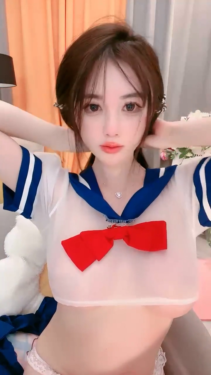 极品尤物网红女神！情趣装身材美腿！全身粉嫩肥唇美穴，翘起美臀摇摆，特写骚穴，极度诱惑
