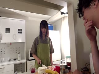 DVMM-050 キスから始まる禁断の恋 就職活動で上京してきた従姉妹と四六時中キスをして亲密し影像をしまくっ