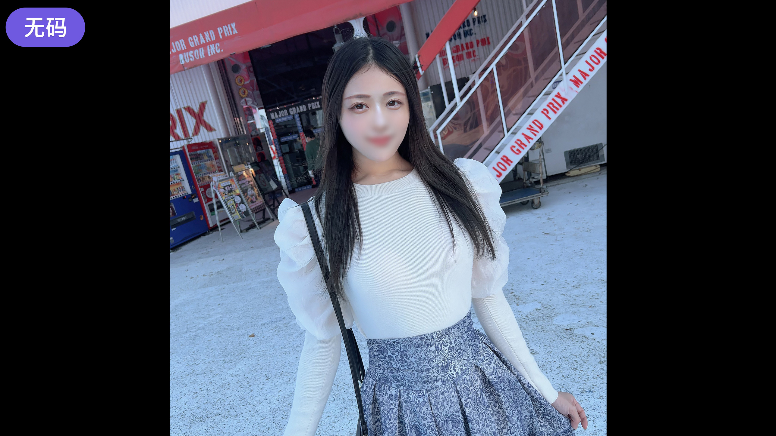 FC2-4428530 顔出し！ ！この上品清楚な魅惑の身材変態美女の性欲はもはや制御不可能！！これでもかと言わ