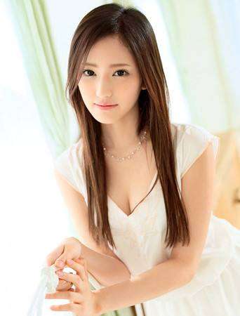 桃谷绘里香
