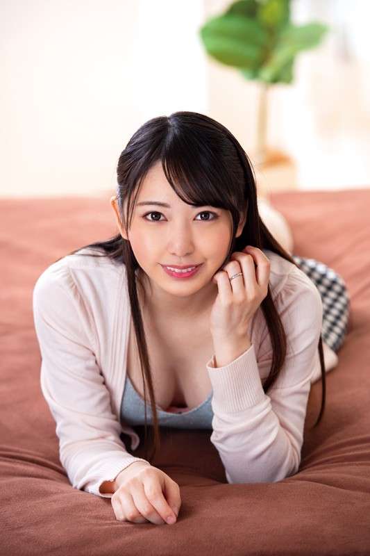 弥生美月